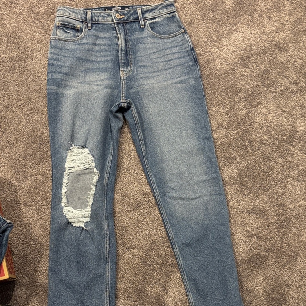 Hollister-Blue Distressed Women's Jeans